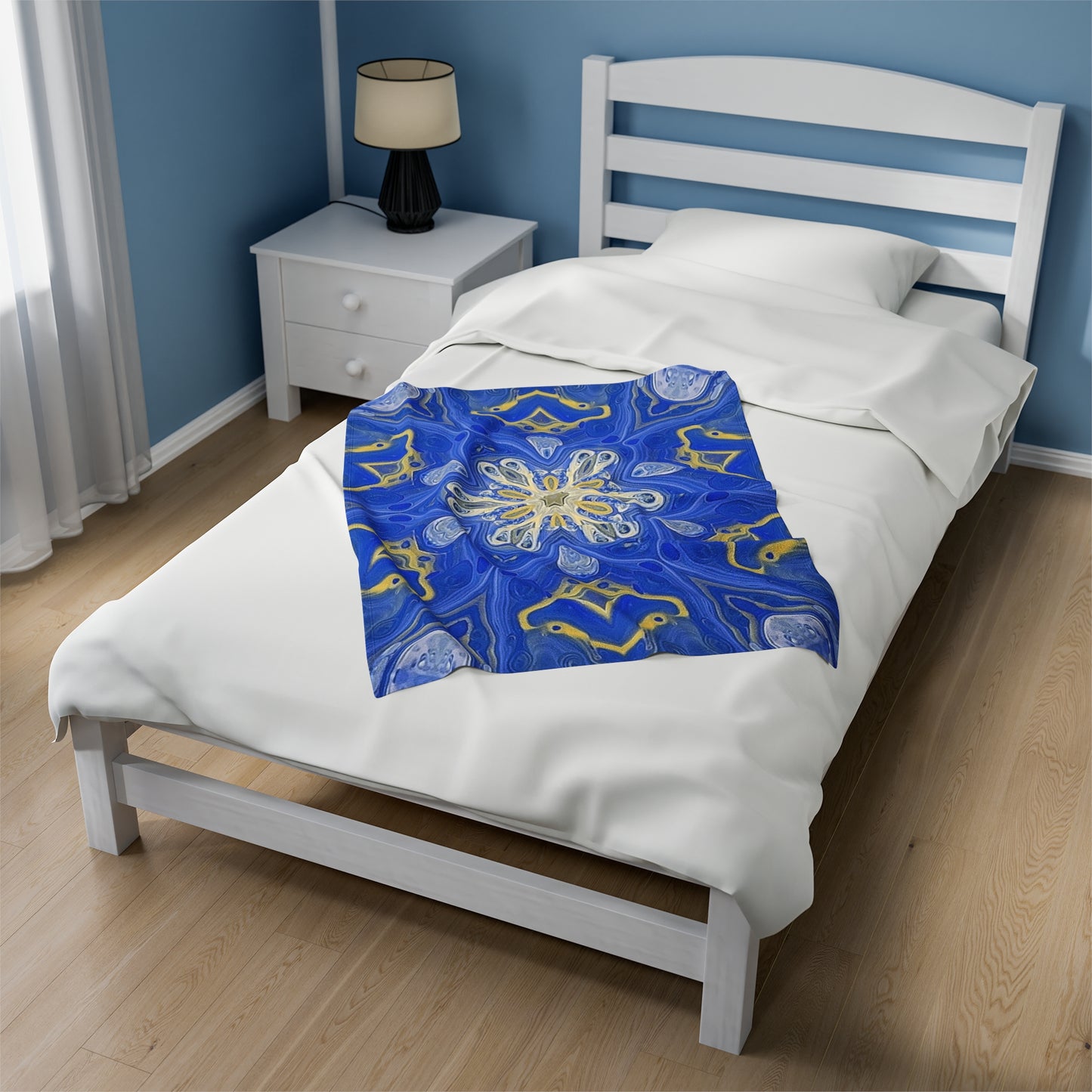 Lustrous Snowfall Plush Blanket